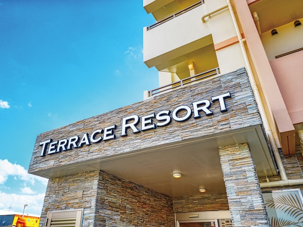 Exterior - Terrace Resort Mihama (Chatan)