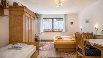 1 makuuhuone, ilmainen Wi-Fi, vuodevaatteet