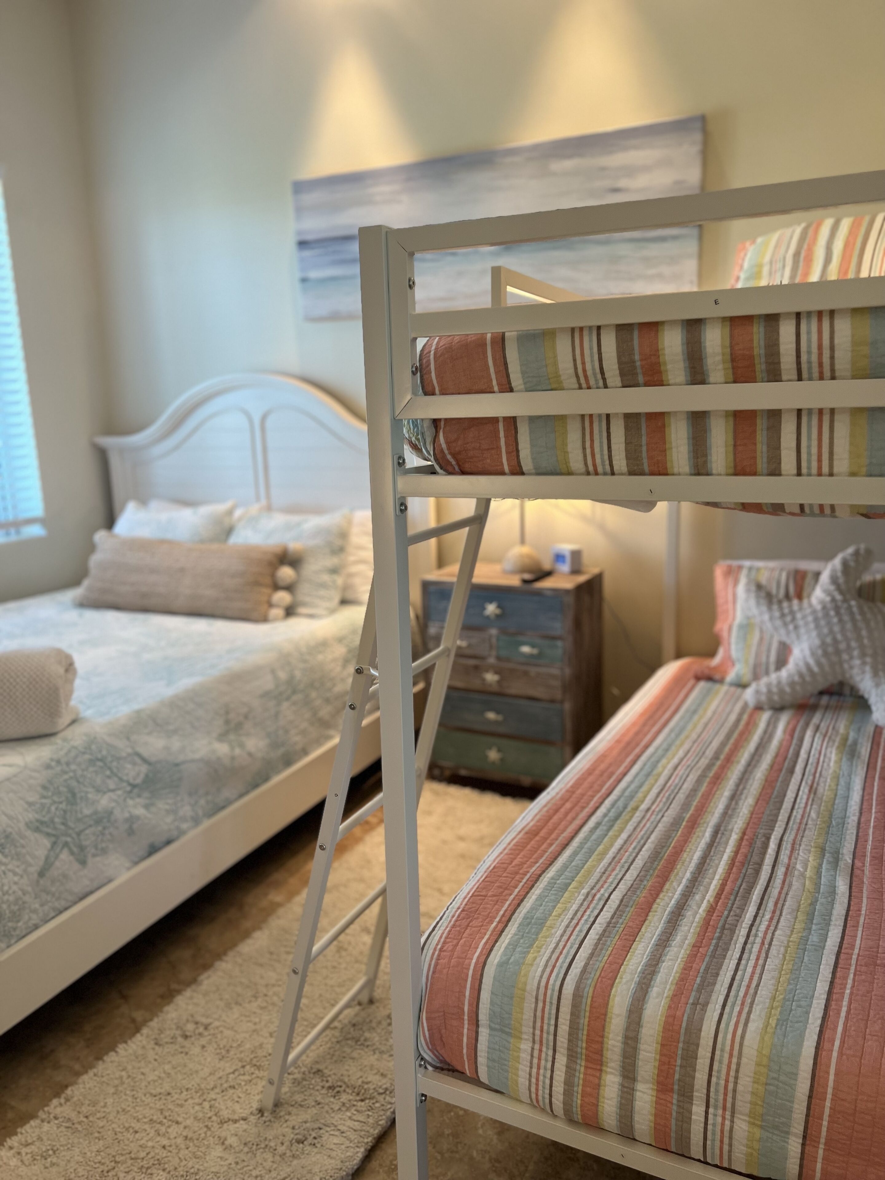 2 quartos, ferros/tábuas de passar roupa, Wi-Fi de cortesia