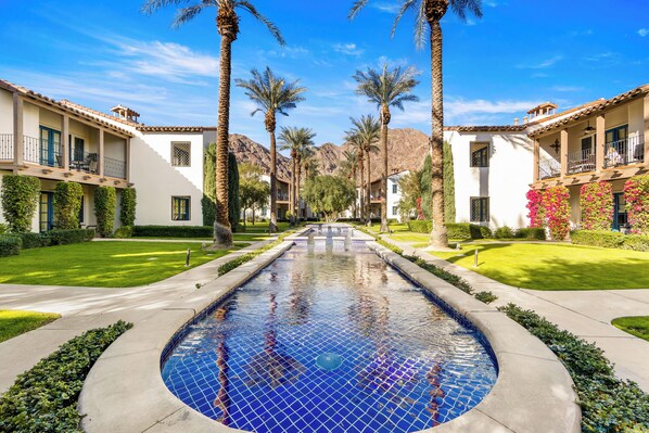 屋外プール、温水プール