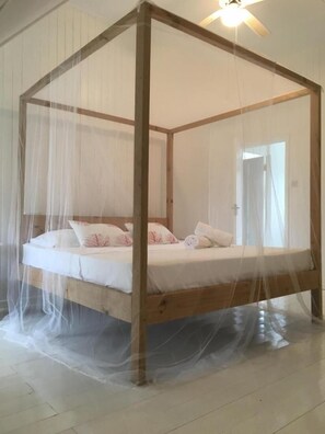 2 室のベッドルーム、アイロン / アイロン台、WiFi、ベッドシーツ