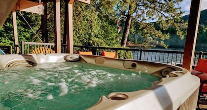 Lakehouse 7 miles from Silverwood