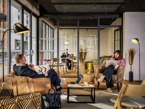Bar (on property) - Novotel Belleville Paris 20 (Paris)
