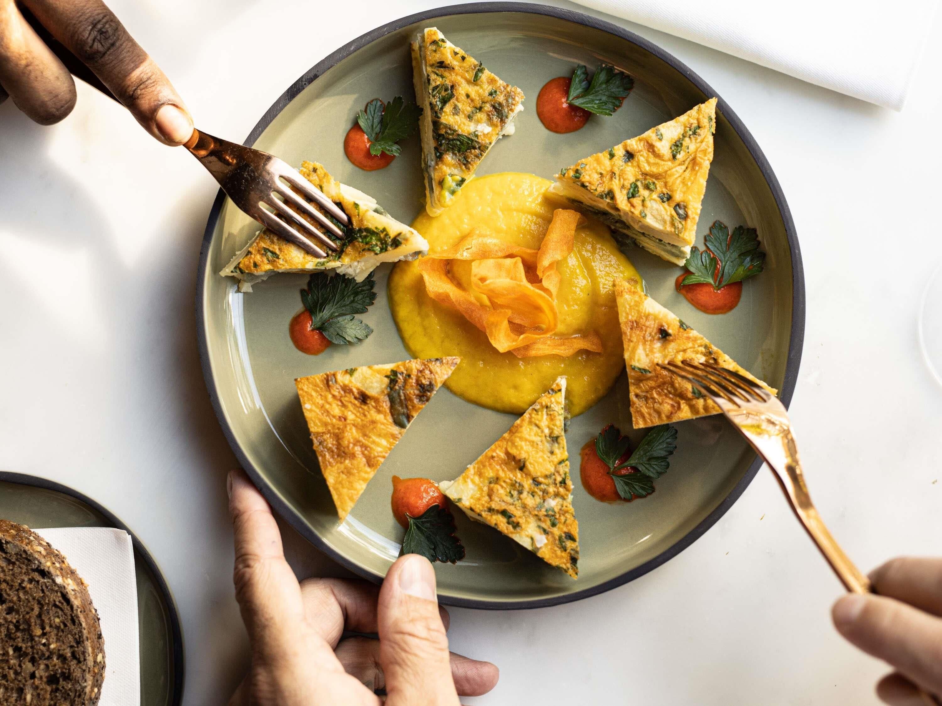 breakfast, lunch, dinner served; french cuisine