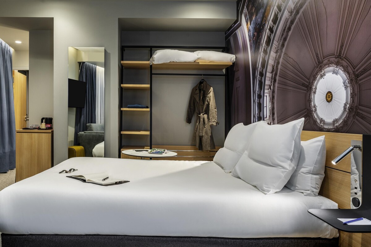 Rom – superior, 1 dobbeltseng med sovesofa | Sengetøy av topp kvalitet, senger med overmadrass og minibar