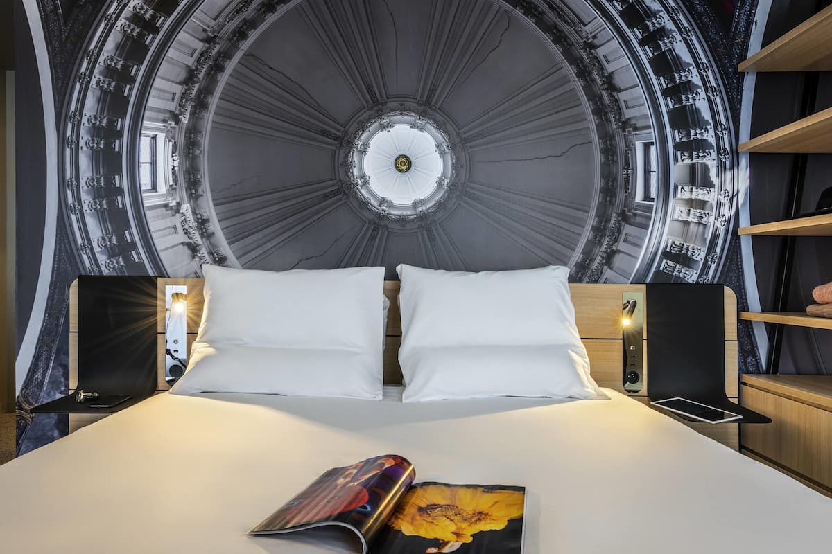 Superior Room, 1 Double Bed, Balcony (Paris rooftops view) | Premium bedding, pillow-top beds, minibar, in-room safe