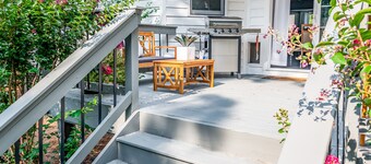 Pinehurst Cottage ★ Serves 8 ★ No Stairs ★ King Bed