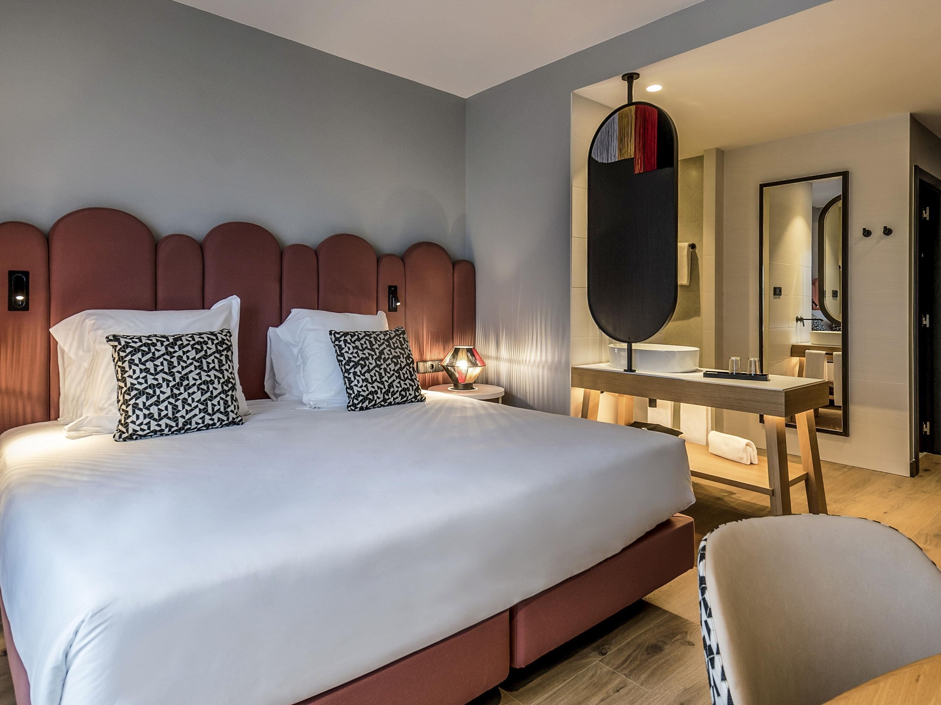 Down duvets, Select Comfort beds, minibar, in-room safe