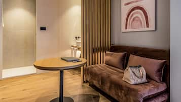 Family Room (Superior) | Down duvets, Select Comfort beds, minibar, in-room safe