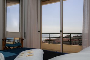 1 chambre, fer et planche à repasser, accès Internet, draps fournis