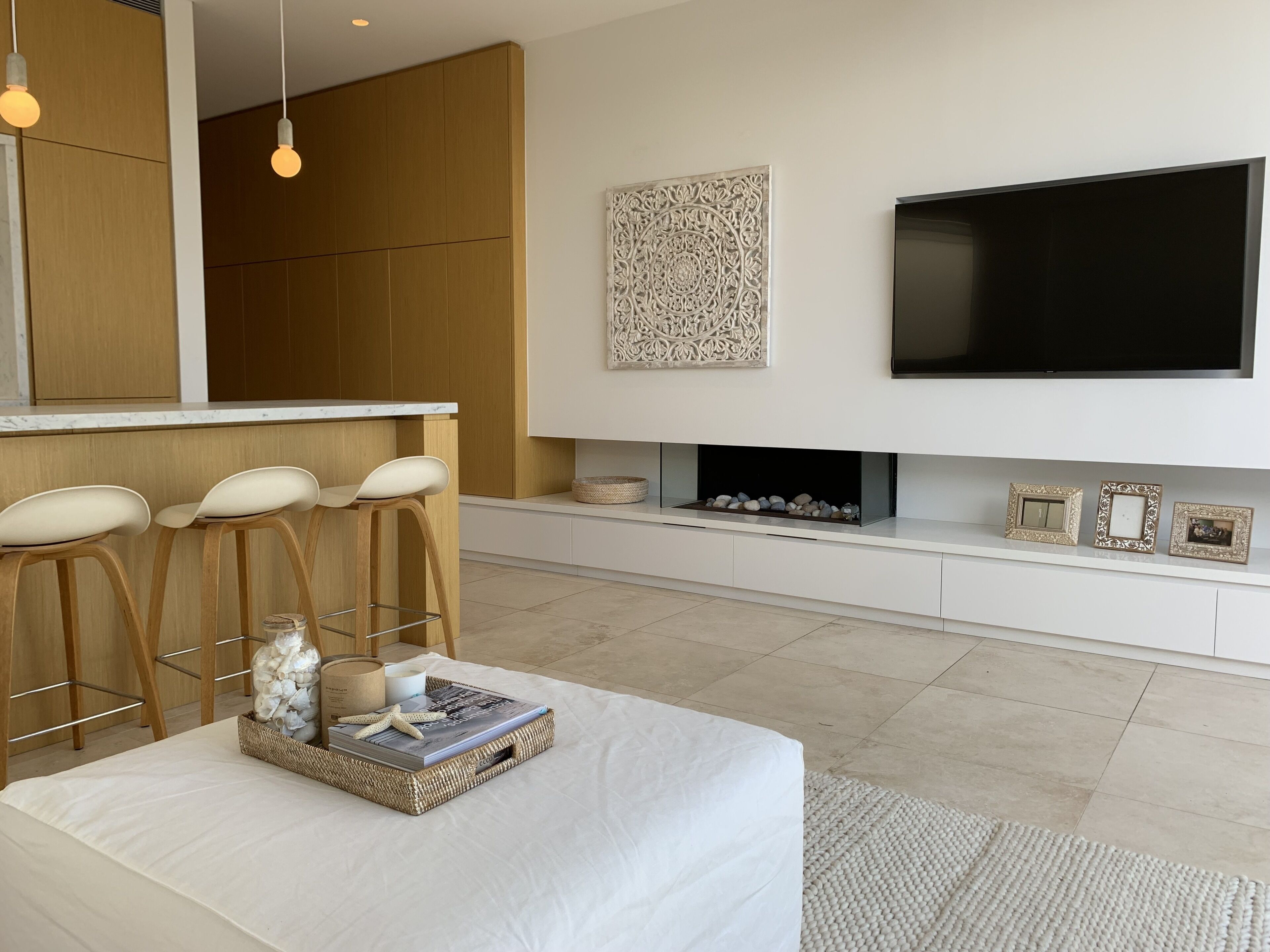 Bondi Beach Celebrity 4 bdrm luxury home 300m to beach with Coastal Views — image 29