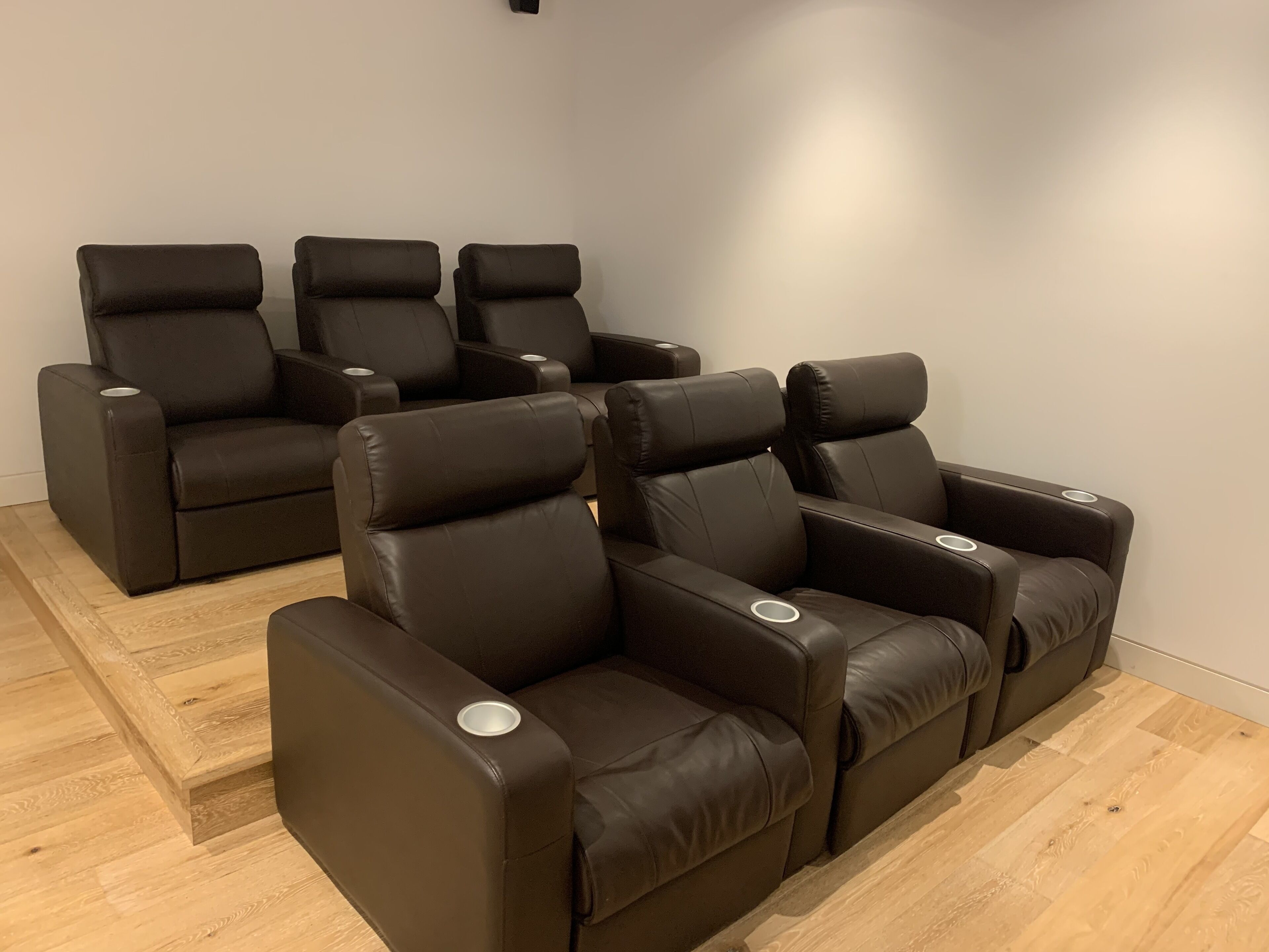 Bondi Beach Celebrity 4 bdrm luxury home 300m to beach with Coastal Views — image 28