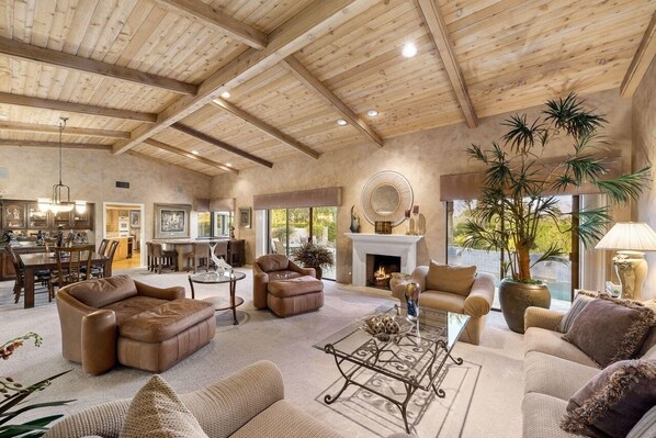 Smart TV, fireplace, DVD player, books