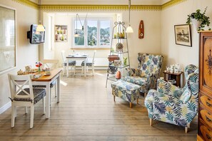 Imagen sin descripción, 4 de 9, botón