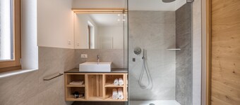 Apartment "Stefansdorf Wohnung 2" with Mountain View, Wi-Fi, Garden and Terrace