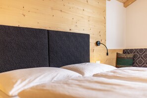 1 bedroom, free WiFi, bed sheets, wheelchair access - Apartment "Stefansdorf Wohnung 7" with Mountain View, Wi-Fi, Garden, Balcony & BBQ (St. Lorenzen)