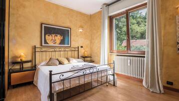 1 Schlafzimmer, BĂŒgeleisen/BĂŒgelbrett, kostenloses WLAN, BettwĂ€sche