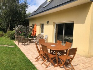 Outdoor dining - Pointe de Mousterlin: Direct access to the beach (Fouesnant)