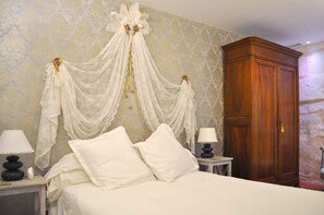 1 chambre, fer et planche à repasser, Wi-Fi gratuit, draps fournis
