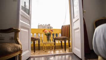 Roupas de cama premium, camas Select Comfort, frigobar