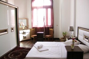 Family Studio Suite | Premium bedding, Select Comfort beds, minibar, laptop workspace - Grand Talat Harb Plaza (Cairo)