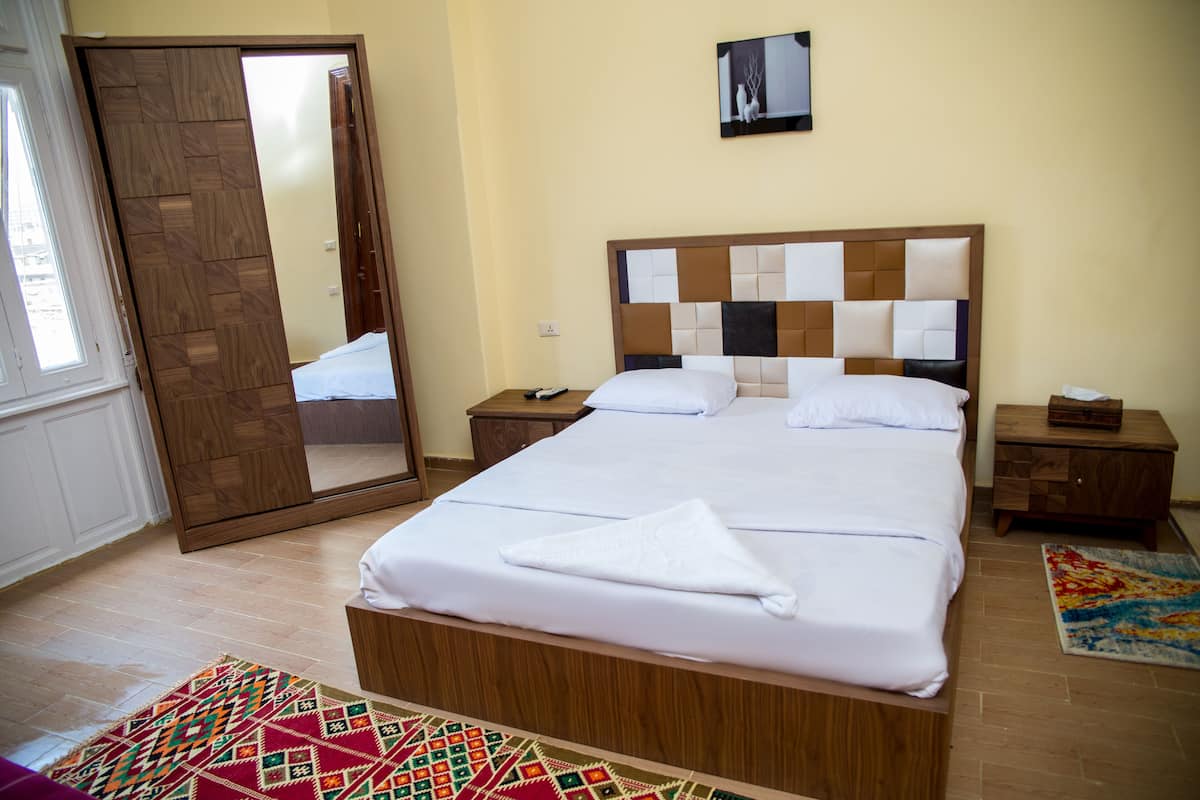 Habitación individual Grand | Ropa de cama de alta calidad, camas Select Comfort y minibar