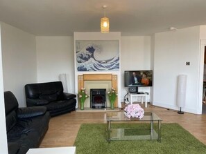 House, 5 Bedrooms - 14 Millstone Court (Portstewart)