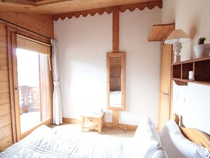 2 bedrooms, free WiFi