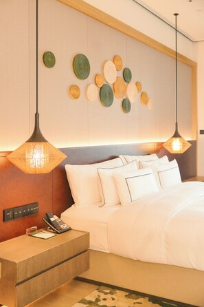 Premium bedding, free minibar, in-room safe, desk - Melia Chongqing (Chongqing)