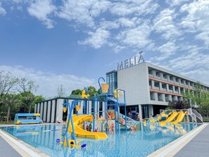 2 indoor pools, seasonal outdoor pool - Melia Chongqing (Chongqing)