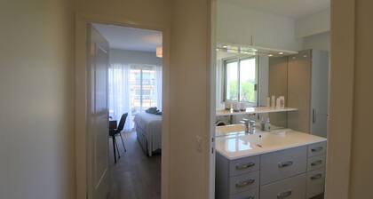 Lovely apartment with seaview from balcony