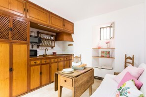 TV - Corral del Conde 7 - Basic (Sevilla)