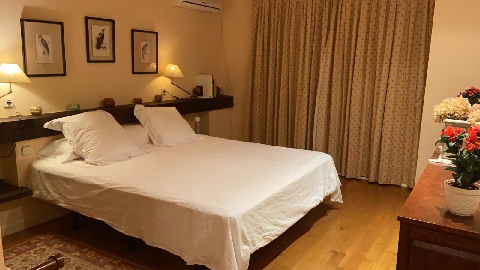 7 bedrooms, iron/ironing board, WiFi, bed sheets