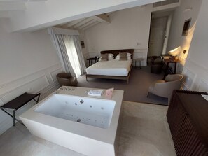 Suite Junior | Vasca idromassaggio privata