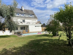Exterior - Appartement 6 Personnes, 85m2 Avec Terrasse, Coeur de Bourg à 10mm de la Plage (Névez)