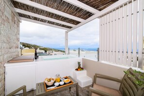 Deluxe Villa | Balcony view - Suite Home Santorini (Santorini)