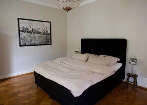 2 Schlafzimmer, Bügeleisen/Bügelbrett, WLAN, Bettwäsche