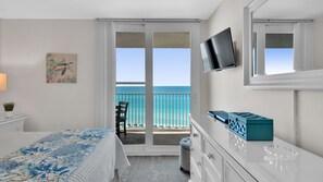 2 bedrooms, iron/ironing board, free WiFi, bed sheets - Private Beach Access w/ Beach Chairs, Pool + Free Attraction Tickets! (Santa Rosa Beach)