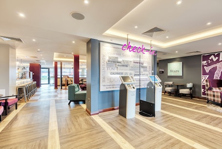 Lobby. Premier Inn Faversham
