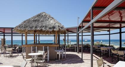 Golden Bay Boutique Hotel & Bungalows