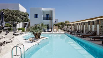 Alberca al aire libre por temporada