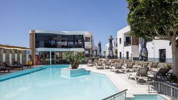 Alberca al aire libre por temporada