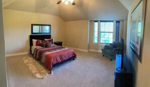 5 makuuhuonetta, silitysrauta/-lauta, ilmainen Wi-Fi, vuodevaatteet