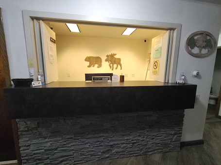 Reception. Northwoods Motels