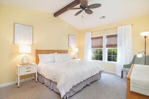 3 bedrooms, travel cot, free WiFi, bed sheets