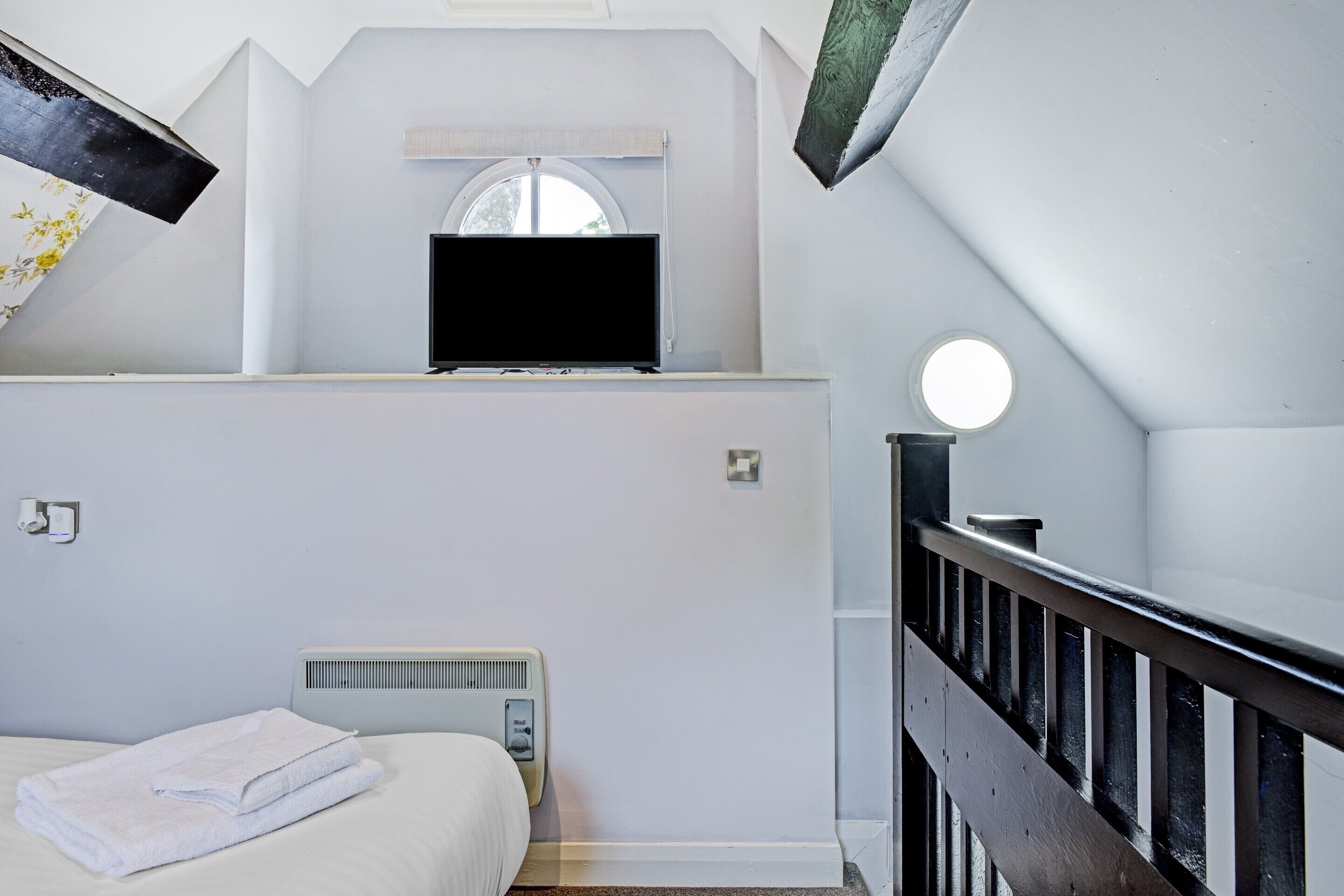 Photo - OYO Dovecote Hotel