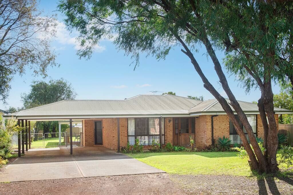 Duke Street Hideaway — image 14