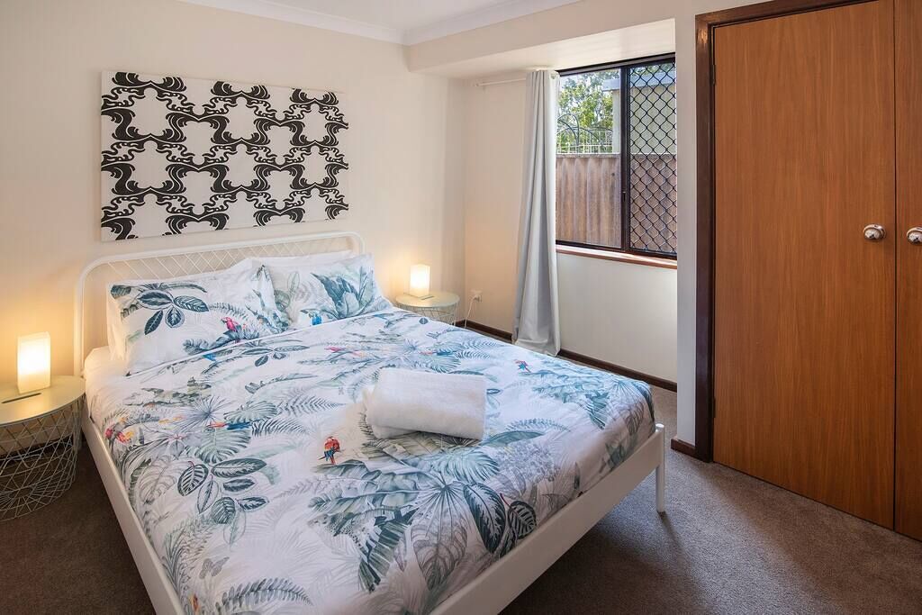 Duke Street Hideaway — image 13