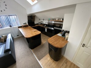 Private kitchen - Spacious One Bed Deluxe Apartment in Daventry (Daventry)