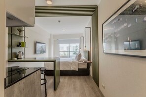 1 habitación, tabla de planchar con plancha, wifi y ropa de cama